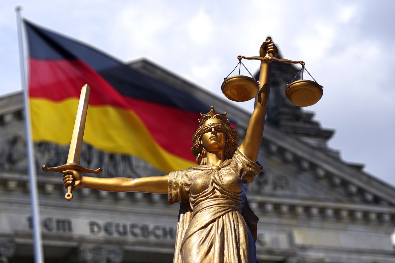 Justitia, German Flag